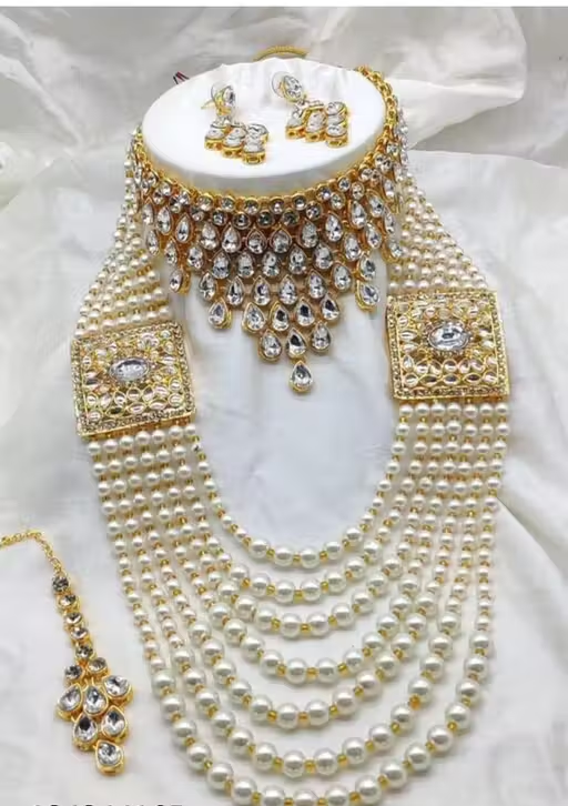 Shimmering Unique Jewellery Sets